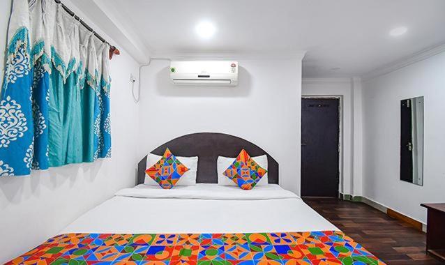 Stay Kiya Royal Oak Kolkata Bagian luar foto