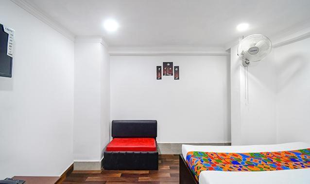 Stay Kiya Royal Oak Kolkata Bagian luar foto
