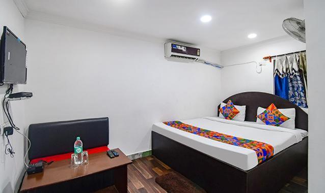 Stay Kiya Royal Oak Kolkata Bagian luar foto