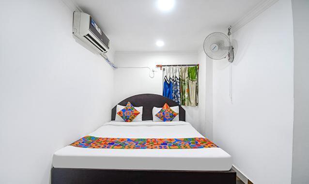 Stay Kiya Royal Oak Kolkata Bagian luar foto